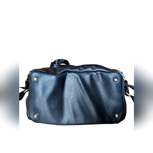 FRESHLY PICKED black Classic Diaper Bag with changing pad, Vegan Leather - Picture 5 of 9